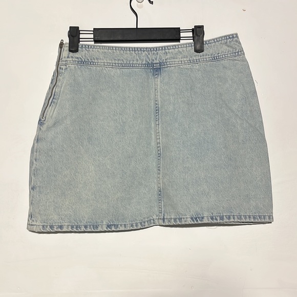 NEW ZARA Light Wash Denim Skirt Size Large - Picture 4 of 8
